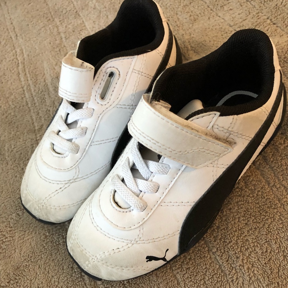 Puma girl sneakers